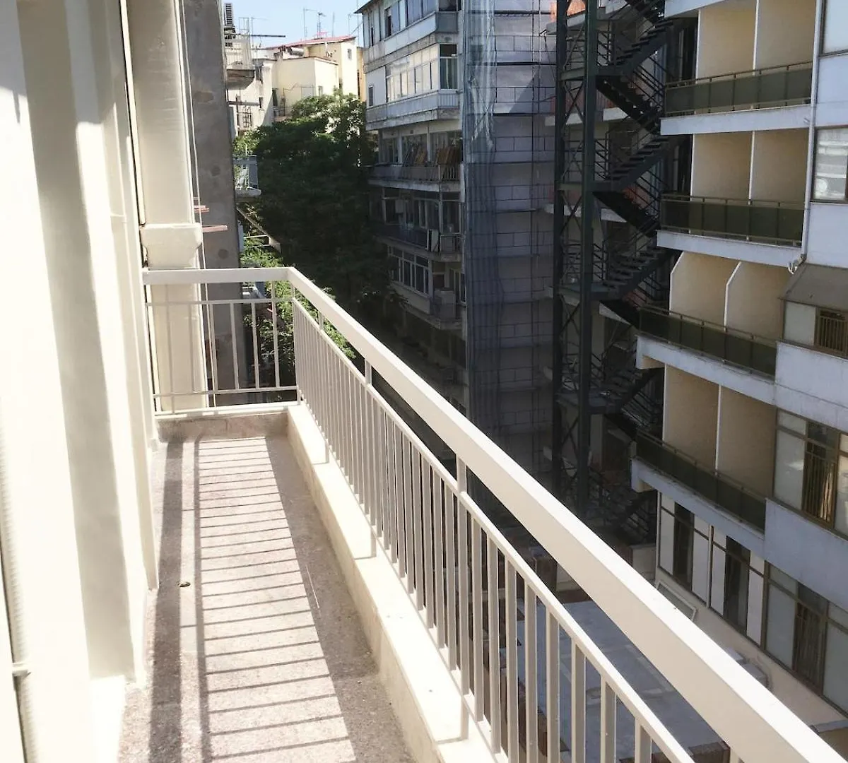 Modern Style Apartment,Central Thessaloniki, 100Qm شقة